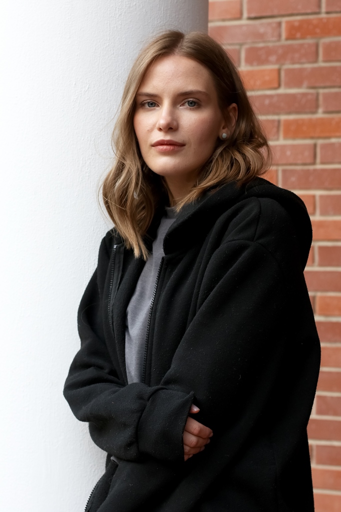 "Не мы выбираем роли, а они нас": звезда сериалов Таня Ратникова откровенно рассказала о бывшем муже и деньгах