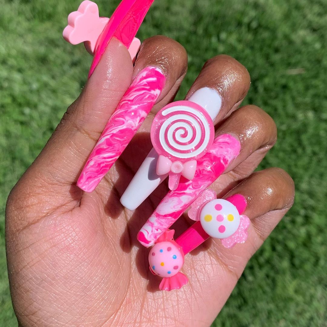 Тренд кавайи из Японии: этот яркий маникюр будет особо актуальным в 2022 (фото, видео)