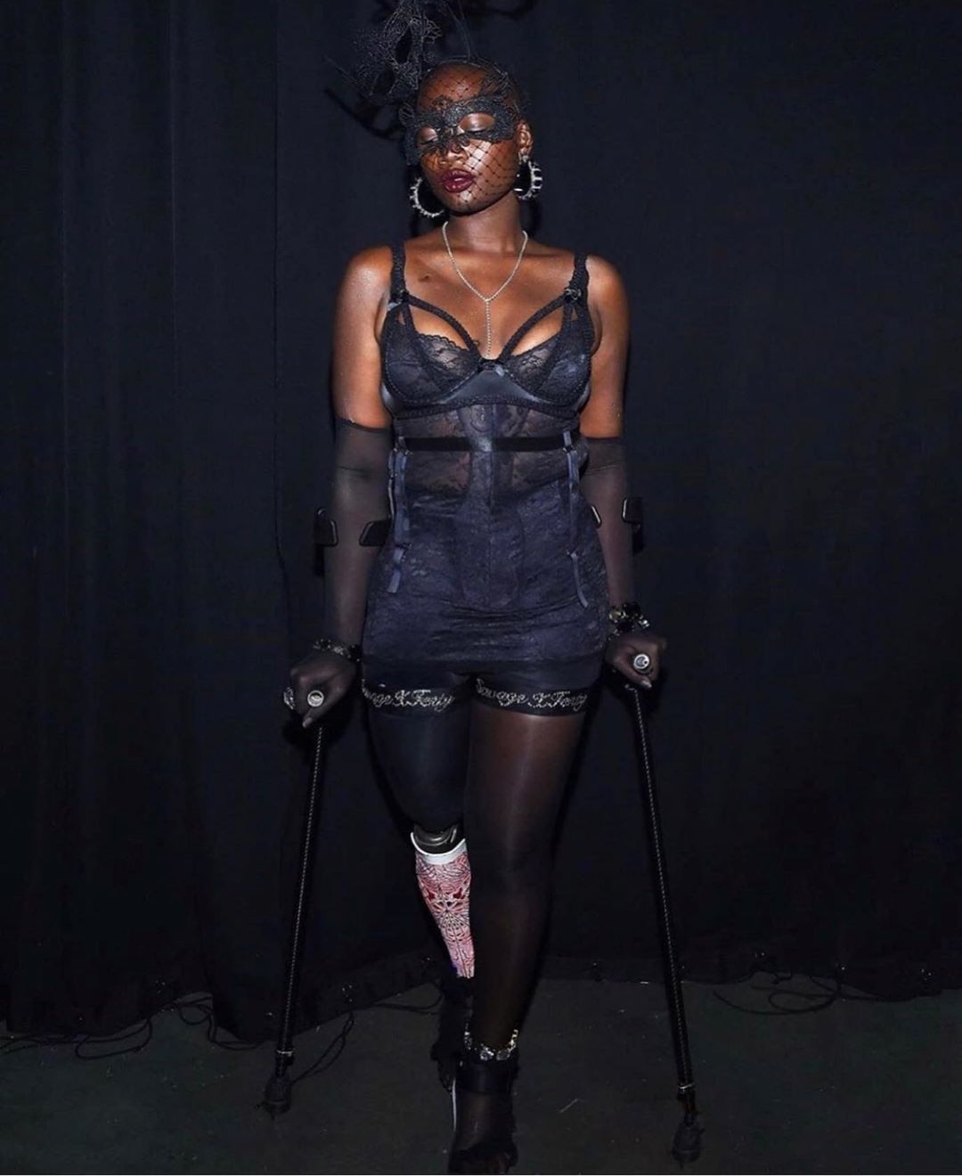 Рианна – королева горячих фото в нижнем белье: топ-15 откровенных снимков