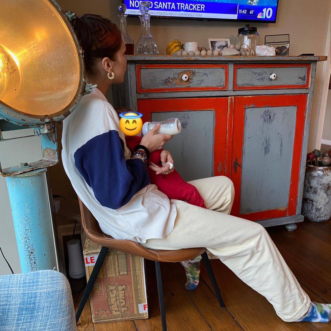 Занадто мило! Белла Хадід показала рідкісні сімейні фото з однорічною племінницею