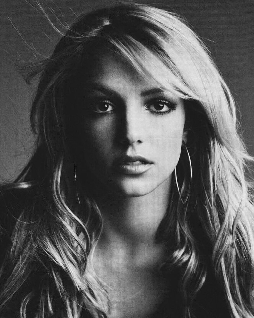 Принц Гаррі мріяв про Холлі Беррі, а Різ Уізерспун - про Джонні Деппа: в кого були закохані знаменитості в юності