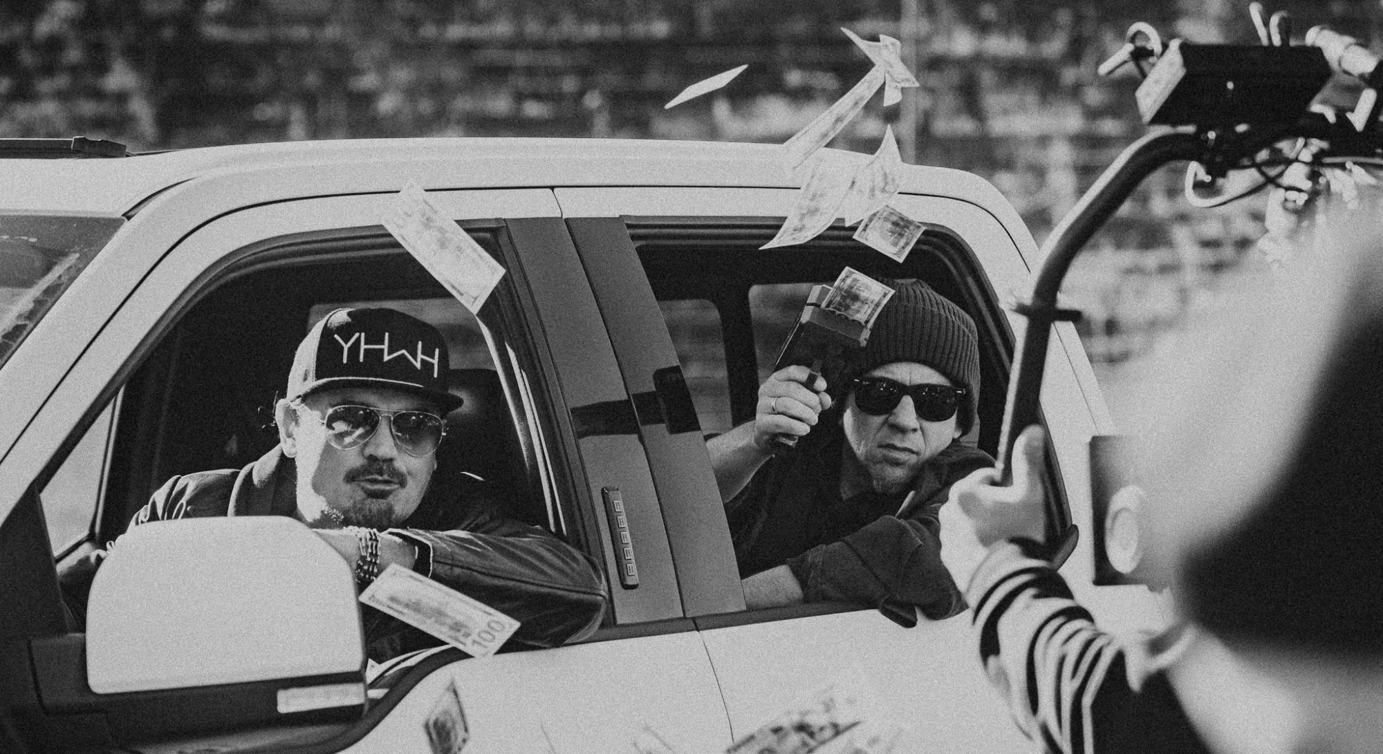 Атмосфера справжнього рок-н-ролу: вийшов кліп ТНМК і Жадана з VOID на пісню &quot;Пірати&quot;