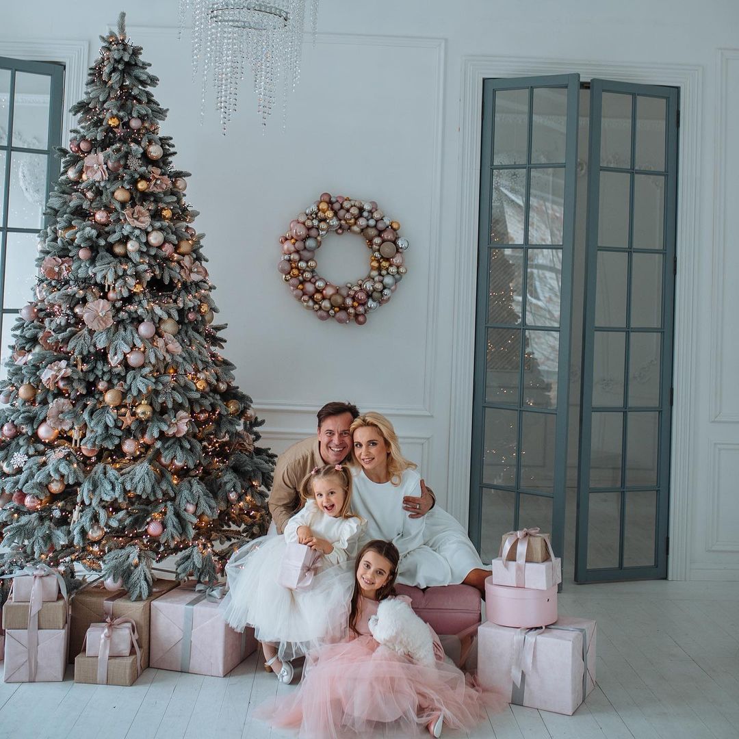 Ребрик в Новий Рік зачарувала абсолютним щастям з найближчими: "неймовірна сім'я"