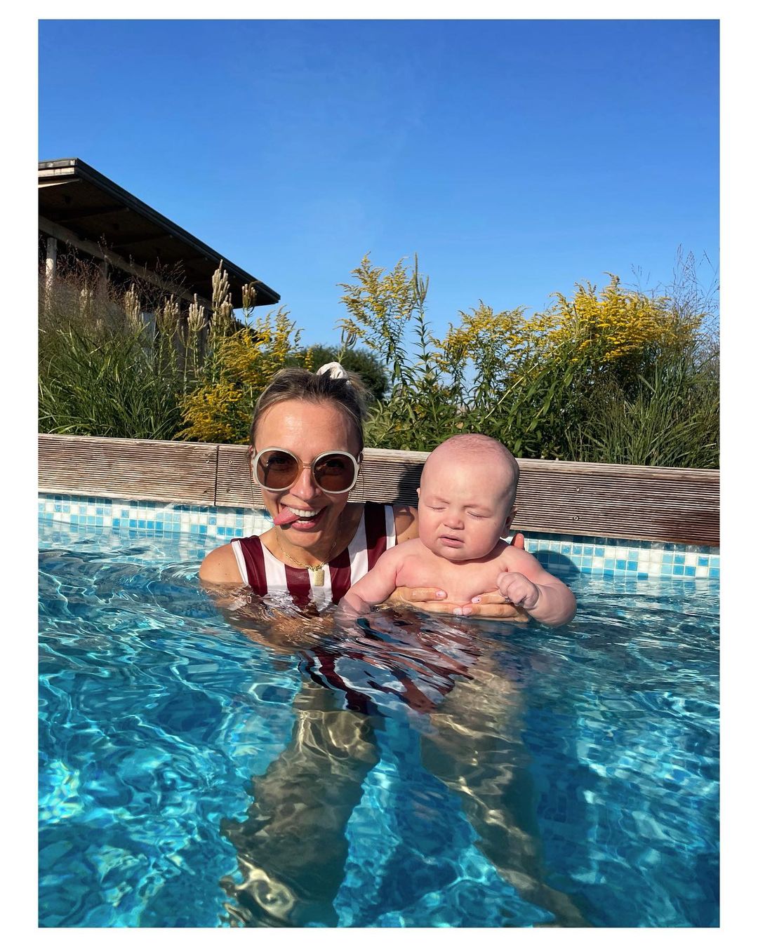 Фролова в купальнике поразила стройностью и очаровала умениями сыночка: &quot;кайф в чистом виде&quot;