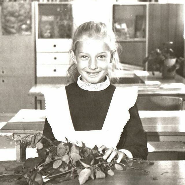 Осадчая и Горбунов удивили архивными школьными фото: такими их еще не видели