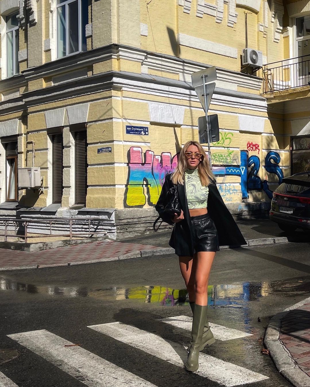 Смелая Никитюк в кожаных шортах заговорила о личном: дождь скрывает мои слезы