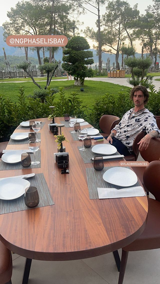 Надя Дорофеева поразила естественной красотой без макияжа и засветилась топлес