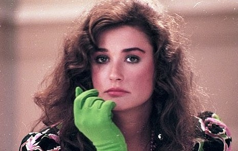 Нереально красивая: Деми Мур показала обворожительное фото из молодости