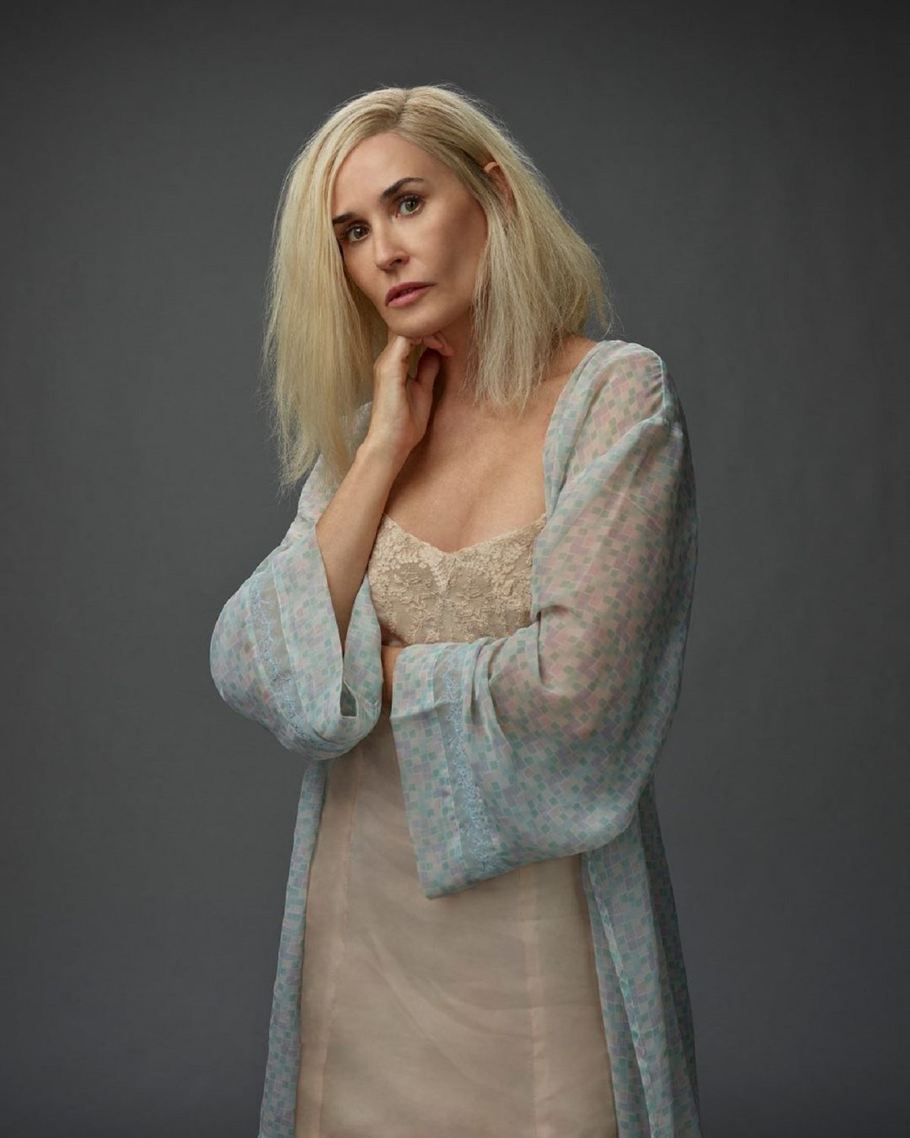 Не впізнати: знамениті брюнетки, які раптом вирішили стати блондинками