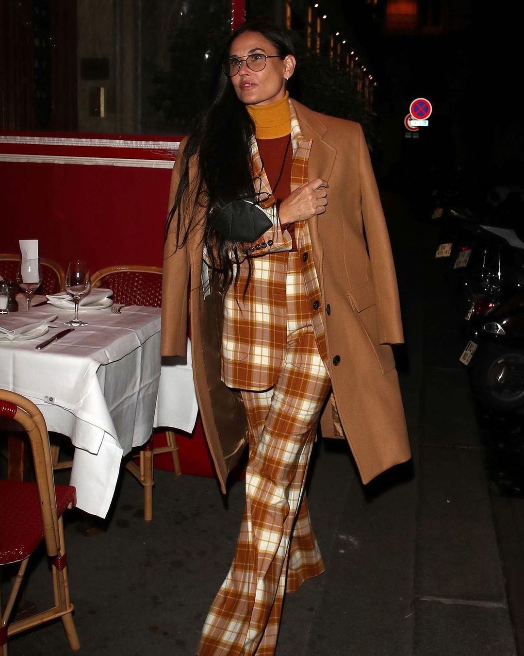 Демі Мур - 59: топ-10 стильних образів актриси, які варто повторити