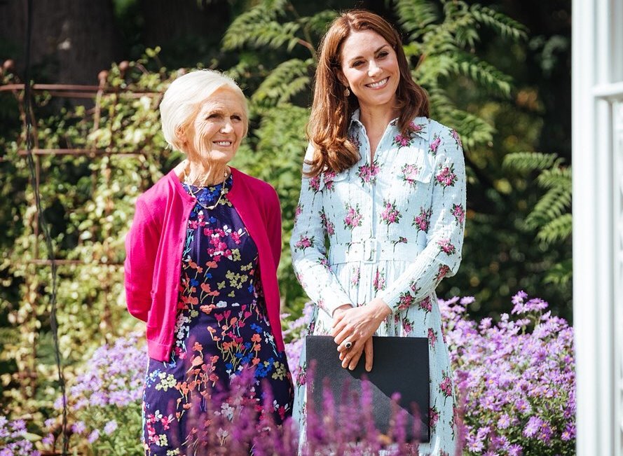 Стильно и доступно: топ-5 блистательных выходов Кейт Миддлтон в вещах демократичных марок