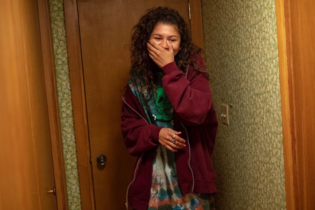 Эстетика 2000-х возвращается: как одеться в стиле героинь сериала "Эйфория"