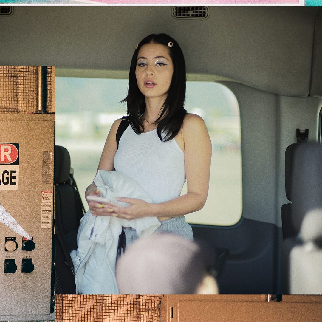 Эстетика 2000-х возвращается: как одеться в стиле героинь сериала "Эйфория"