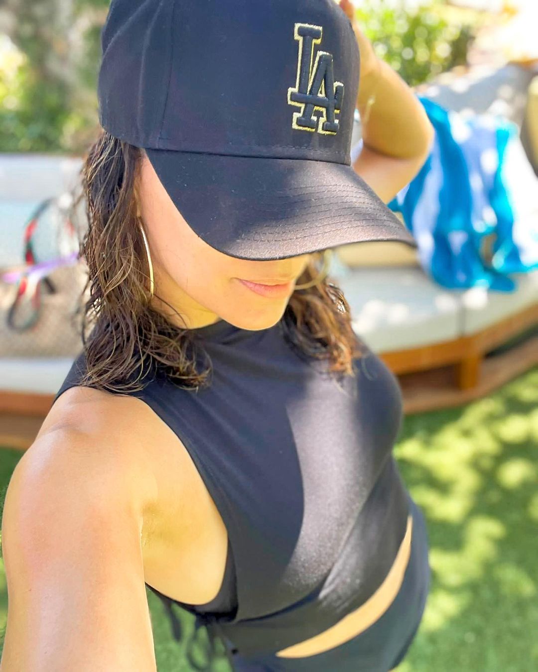 У велосипедках і топі: 46-річна Єва Лонгорія показала результат своїх спортивних тренувань