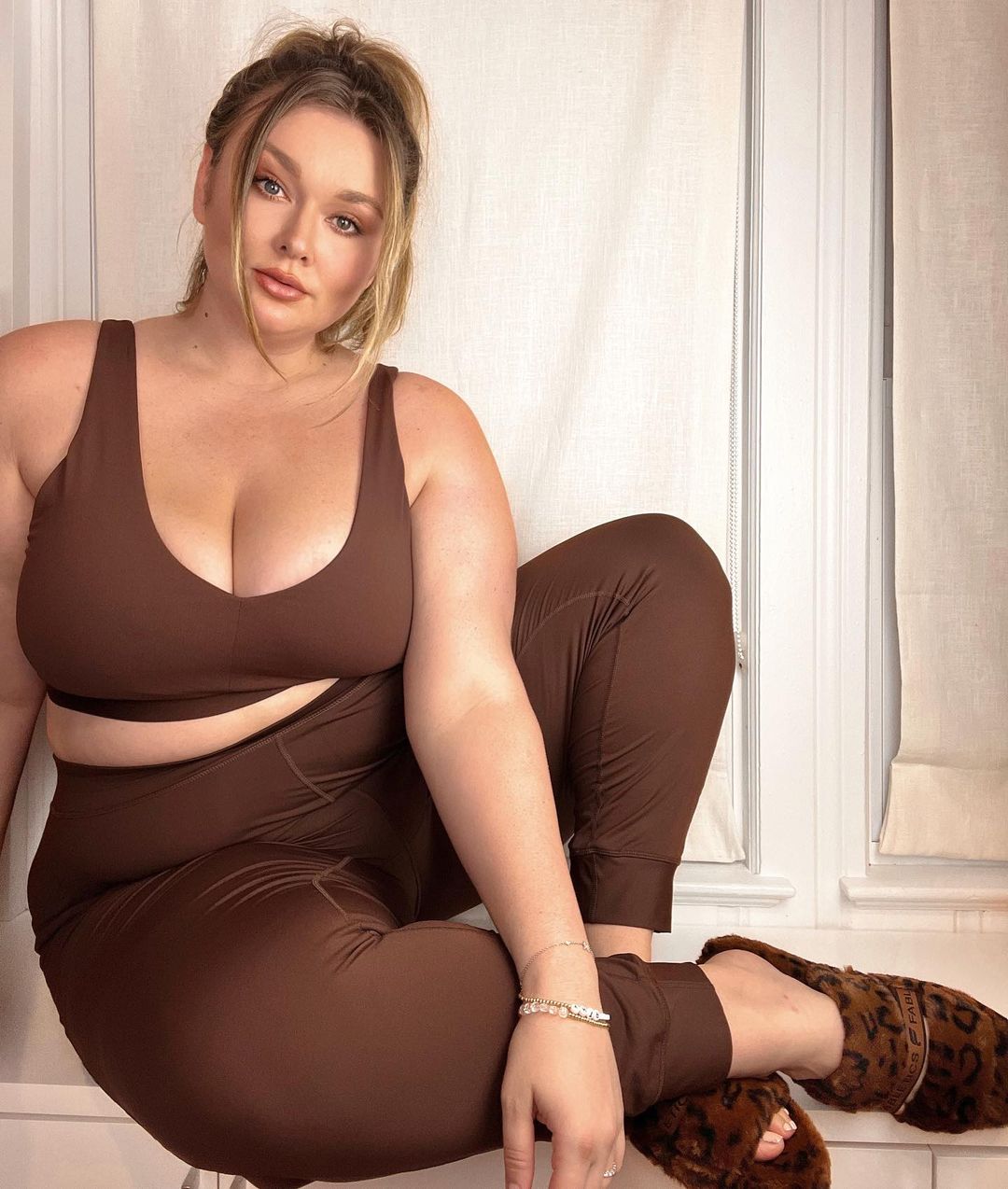 ВКонтакте желісіндегі жасырын камера секс