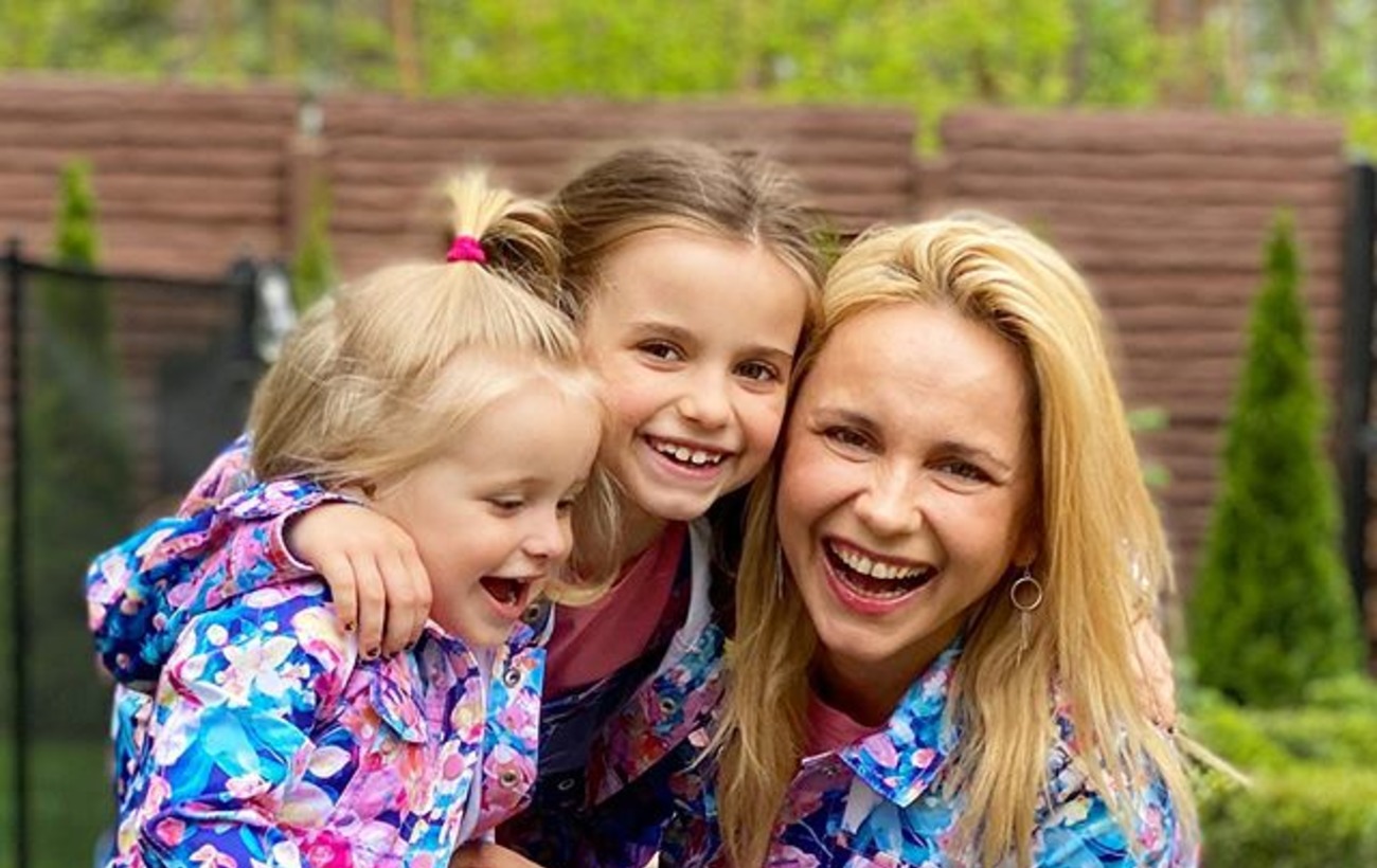 Волновалась не без основания: Ребрик рассказала о знаковом событии в жизни младшей дочери