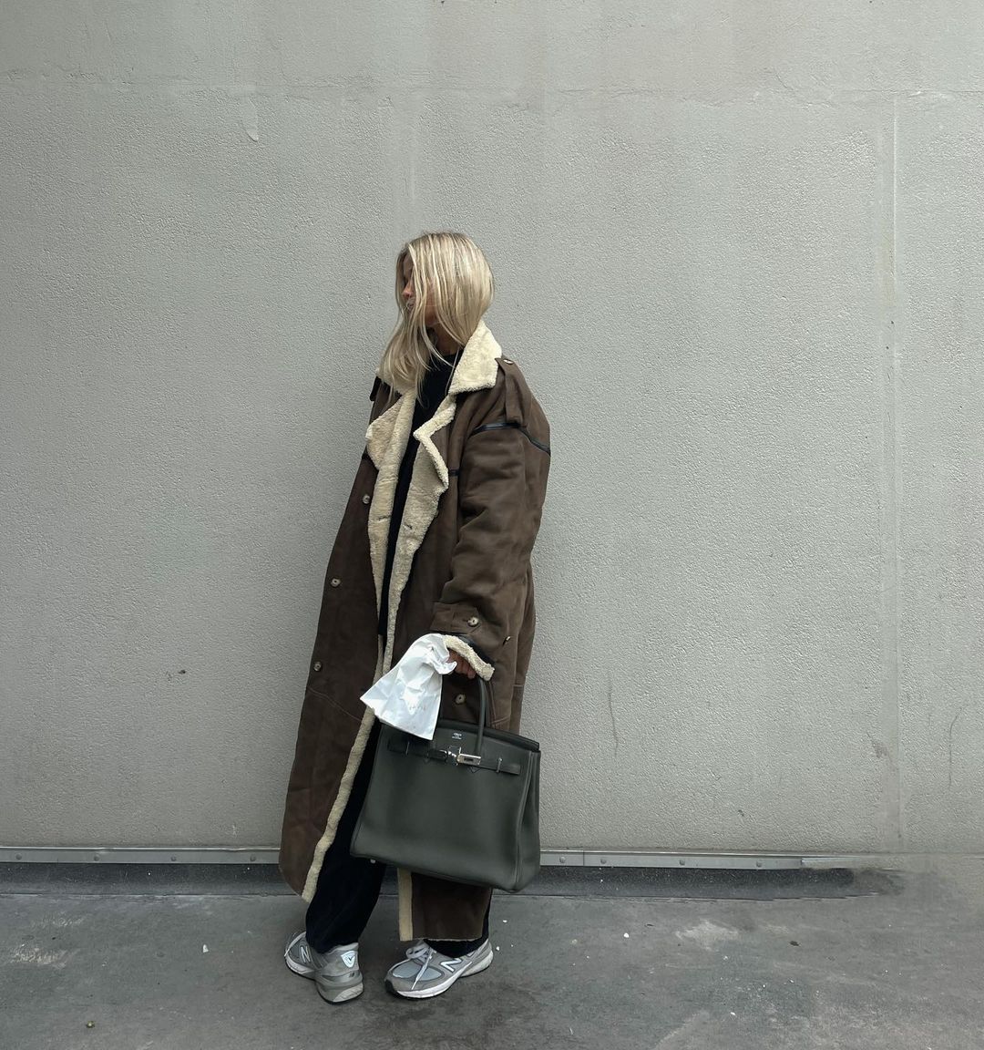 У тренді взуття на плоскому ходу: стиліст показала найяскравіші моделі