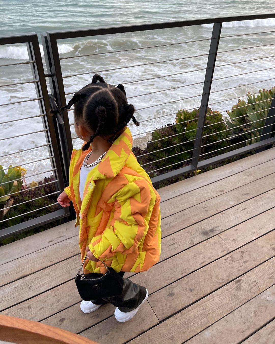 Вся в маму: 7 самых очаровательных парных луков Кайли Дженнер и ее 4-летней дочери