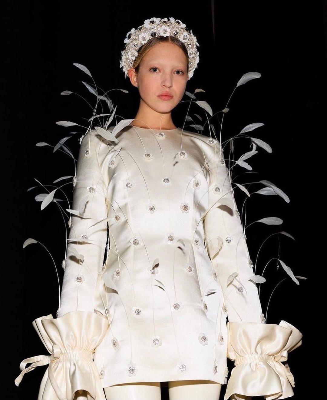 Зворушлива наречена: дочка Кейт Мосс стала зіркою показу Richard Quinn в Лондоні