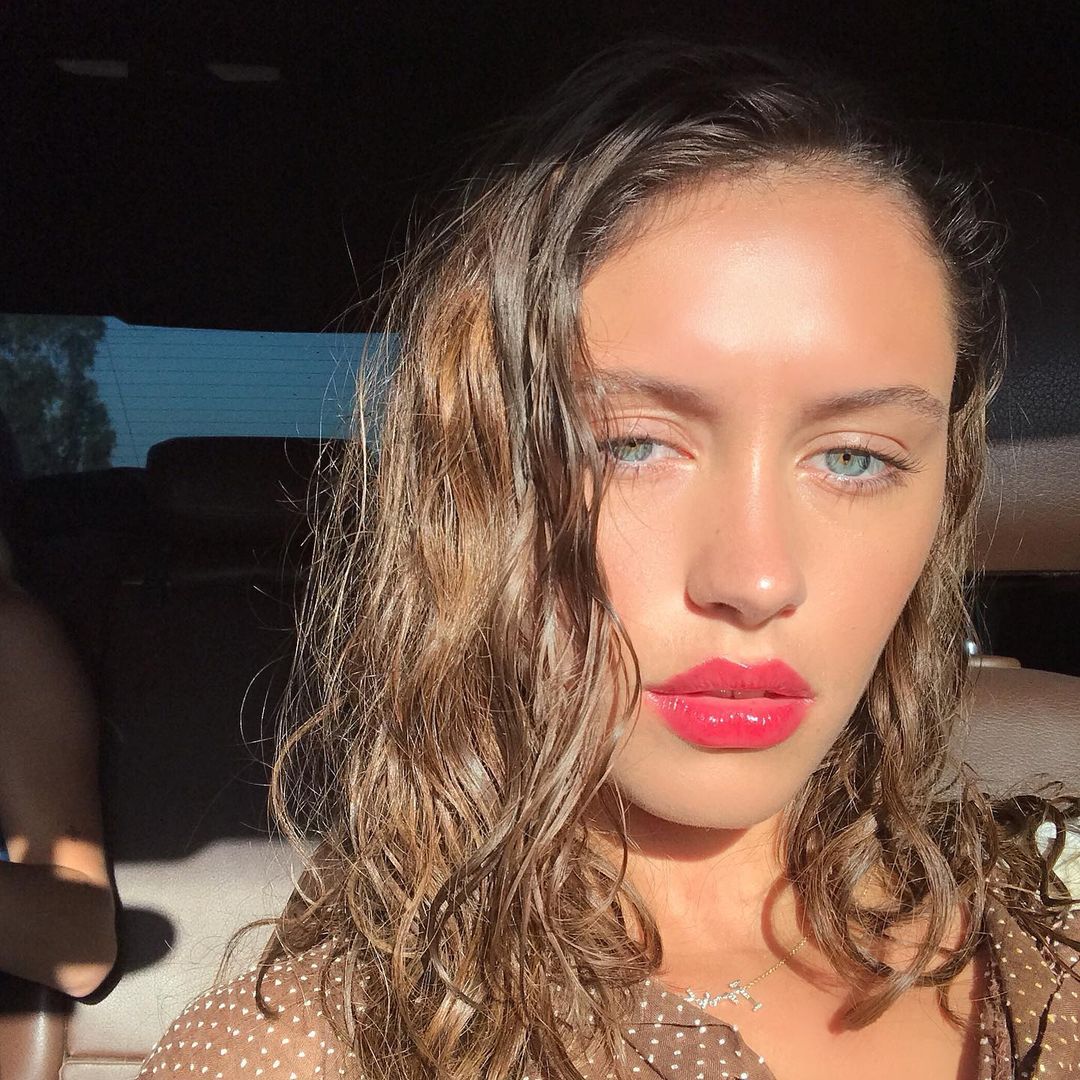 Кардинально и смело: 5 звезд, смену причесок которых в 2021 году обсуждал весь мир