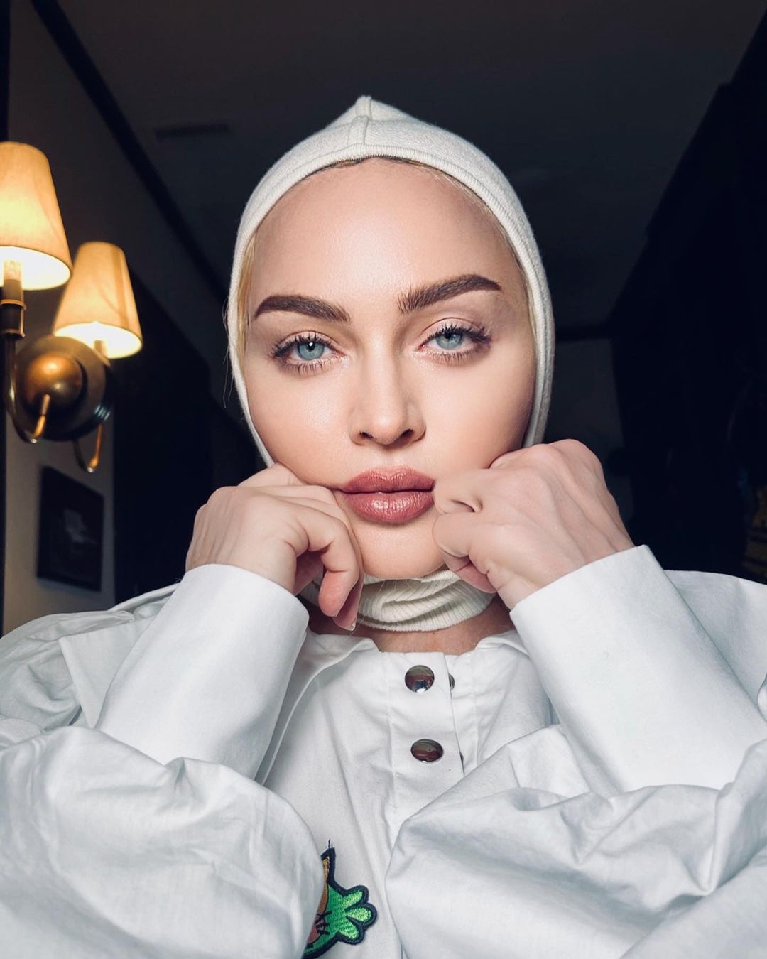 Принц Гаррі мріяв про Холлі Беррі, а Різ Уізерспун - про Джонні Деппа: в кого були закохані знаменитості в юності