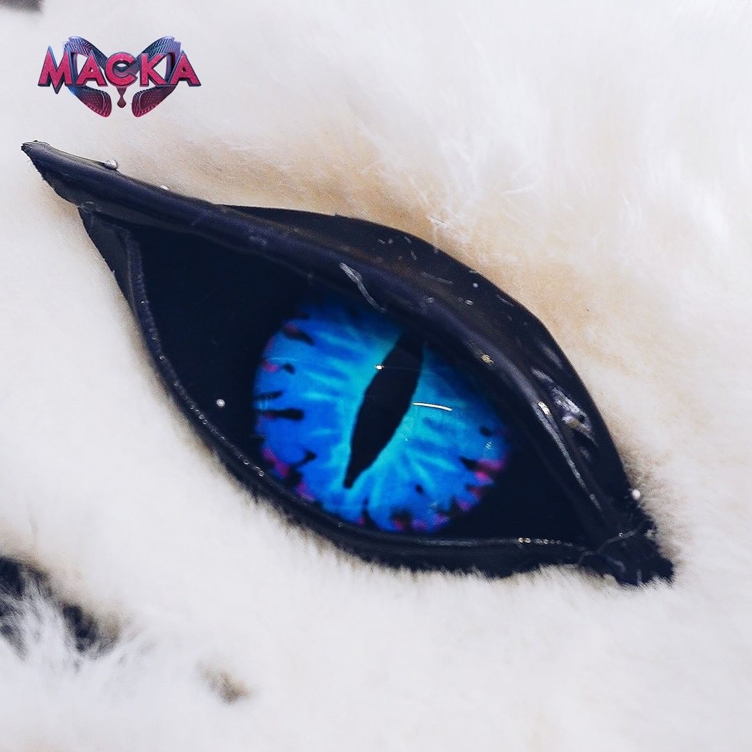 Скандал, Винная Краля и другие: стали известны первые герои 2 сезона шоу "Маска"