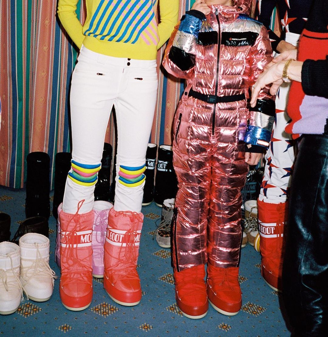 Забудьте про угги: эти сапоги выбирают самые стильные девушки планеты в 2022 (фото)