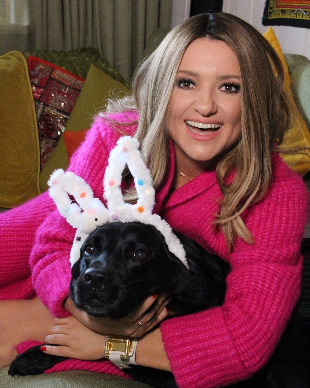 Телефонуйте в службу порятунку: Могилевська показала, як "знущається" над вихованцем