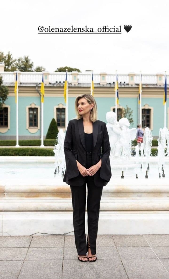 На контрасте: Елена Зеленская показала два безупречных образа на День независимости Украины