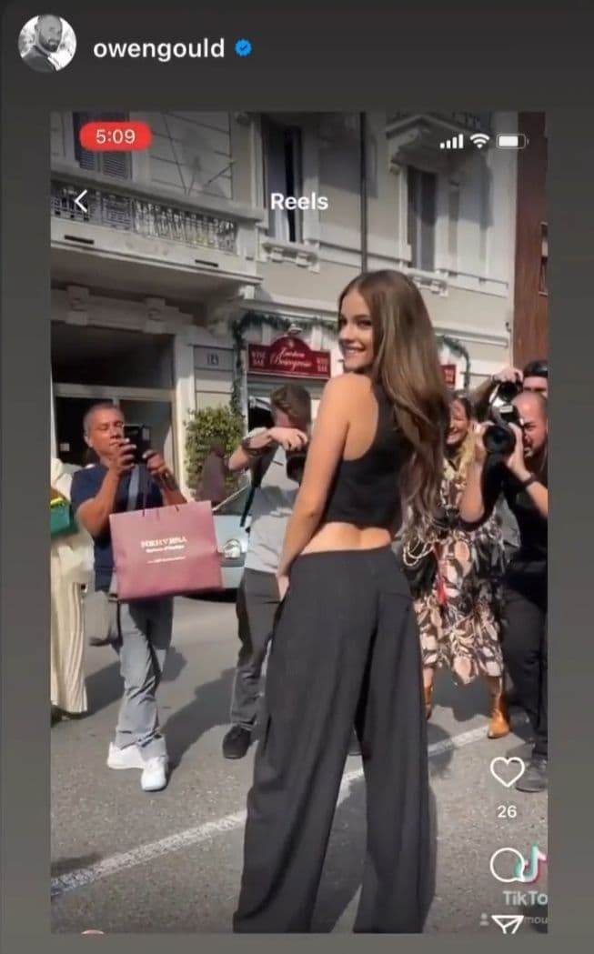 Терміново повторити: Барбара Палвін захопила фігурою в ультрамодному костюмі