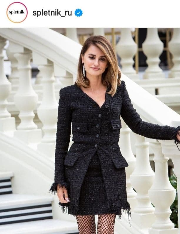 Твідовий костюм і колготки в сітку: Пенелопа Крус демонструє наймодніше поєднання цієї осені