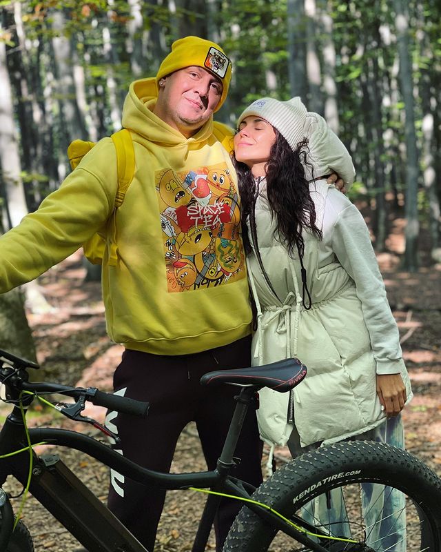 Єдине ціле: Потап і Каменських показали осінню романтику і "здали" улюблені місця в Києві