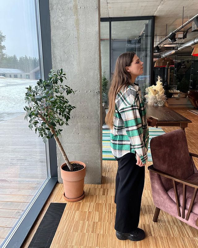 &quot;Наша Адель&quot;: похудевшая солистка KAZKA восхитила внешним видом после праздников