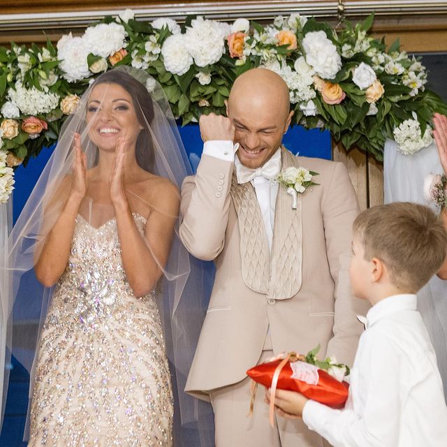 Дружина Ями в річницю весілля згадала про інцидент на торжестві: розсік лоб об багажник