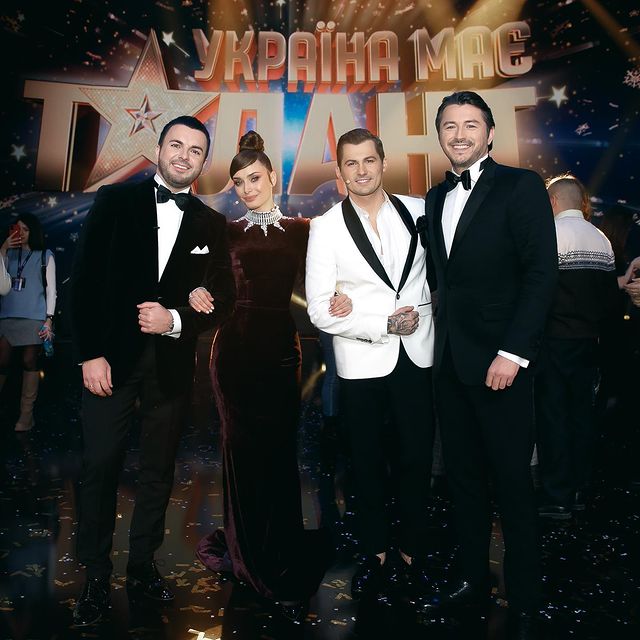 Мишина в роскошном бархатном платье поделилась переживаниями: почувствовала испуг