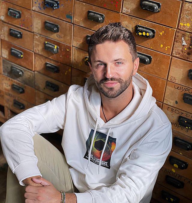 Настає одужання: учасник "Холостячки 2" спантеличив мережу заявою про кохання