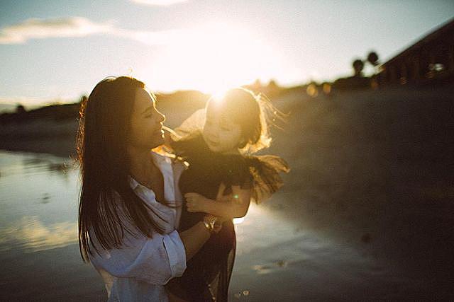 "Просто ангел!" Лилия Подкопаева умилила редкими фото младшей доченьки