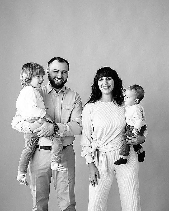 Именинница Джамала в корсетном лифе покорила цветущим видом: муж душевно обратился к ней