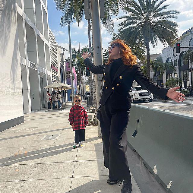 Просто не вірю очам: дружина Монатіка розкрила правду про поїздку в Лос-Анджелес з дітьми