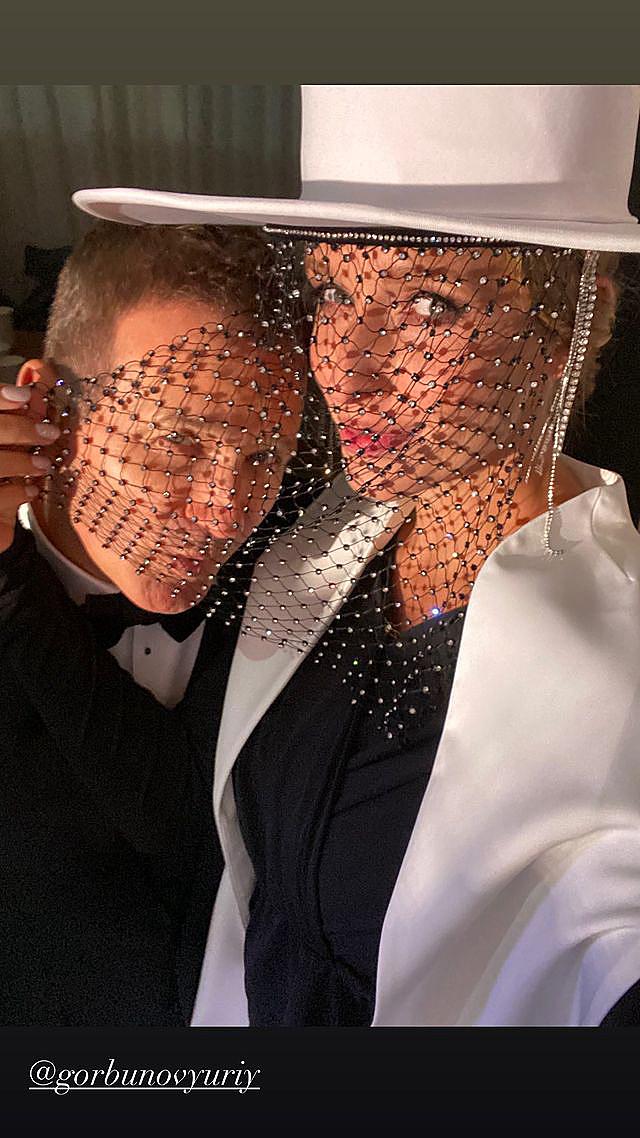 Елегантні Осадча і Горбунов вразили яскравим виходом у світ: &quot;оригінально і красиво&quot;