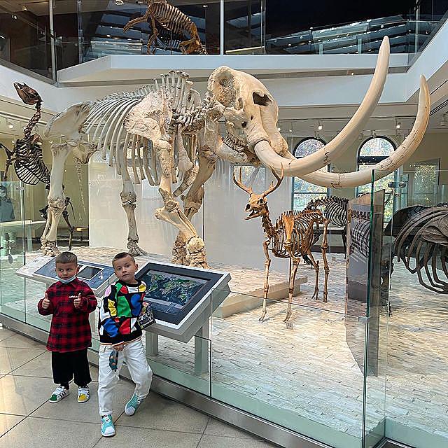 Просто не вірю очам: дружина Монатіка розкрила правду про поїздку в Лос-Анджелес з дітьми