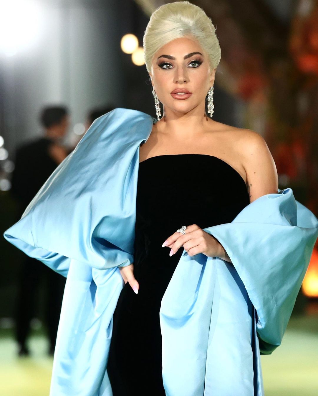 Мода на межі: чому бренд Schiaparelli полюбився світу і чому його ненавиділа Коко Шанель