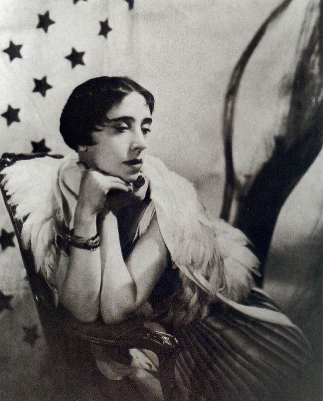 Мода на межі: чому бренд Schiaparelli полюбився світу і чому його ненавиділа Коко Шанель