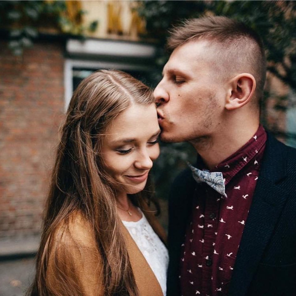 &quot;Зовсім не боляче&quot;: известный украинский певец развелся и снял эмоциональное видео