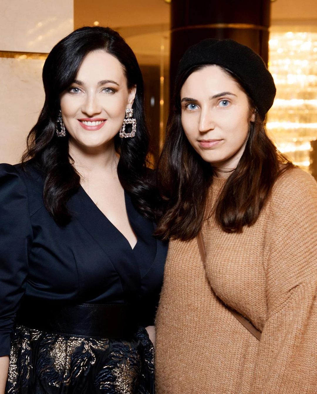 Стильна Соломія Вітвіцька зачарувала фігурою на червоній доріжці міжнародної премії (фото)