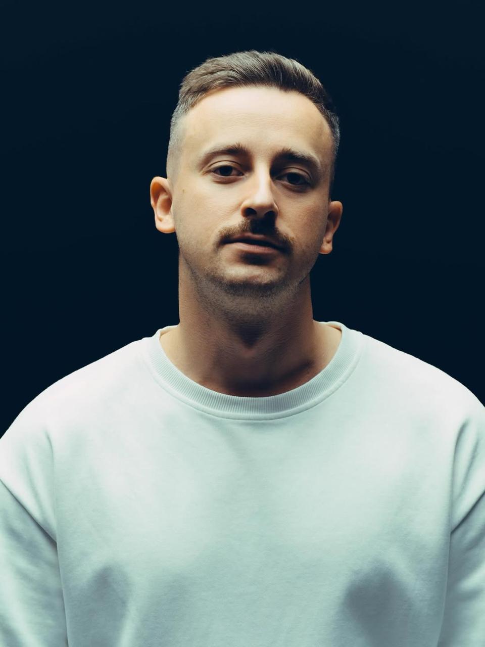 5 причин піти на великий концерт Шугара у Києві, чиї хіти співає увесь TikTok