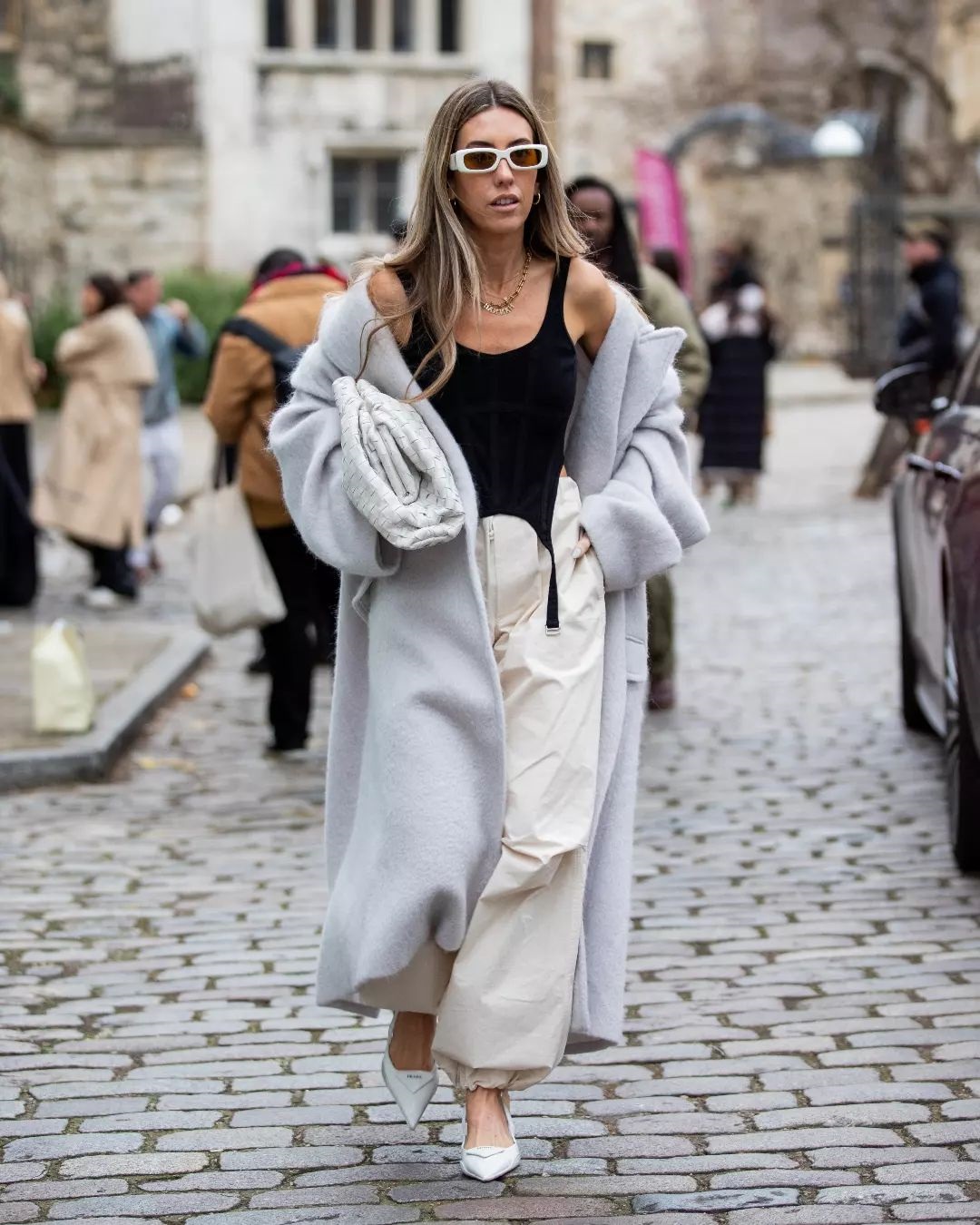 Стритстайл на Неделе моды осень-зима 2022 в Лондоне: лучшие образы