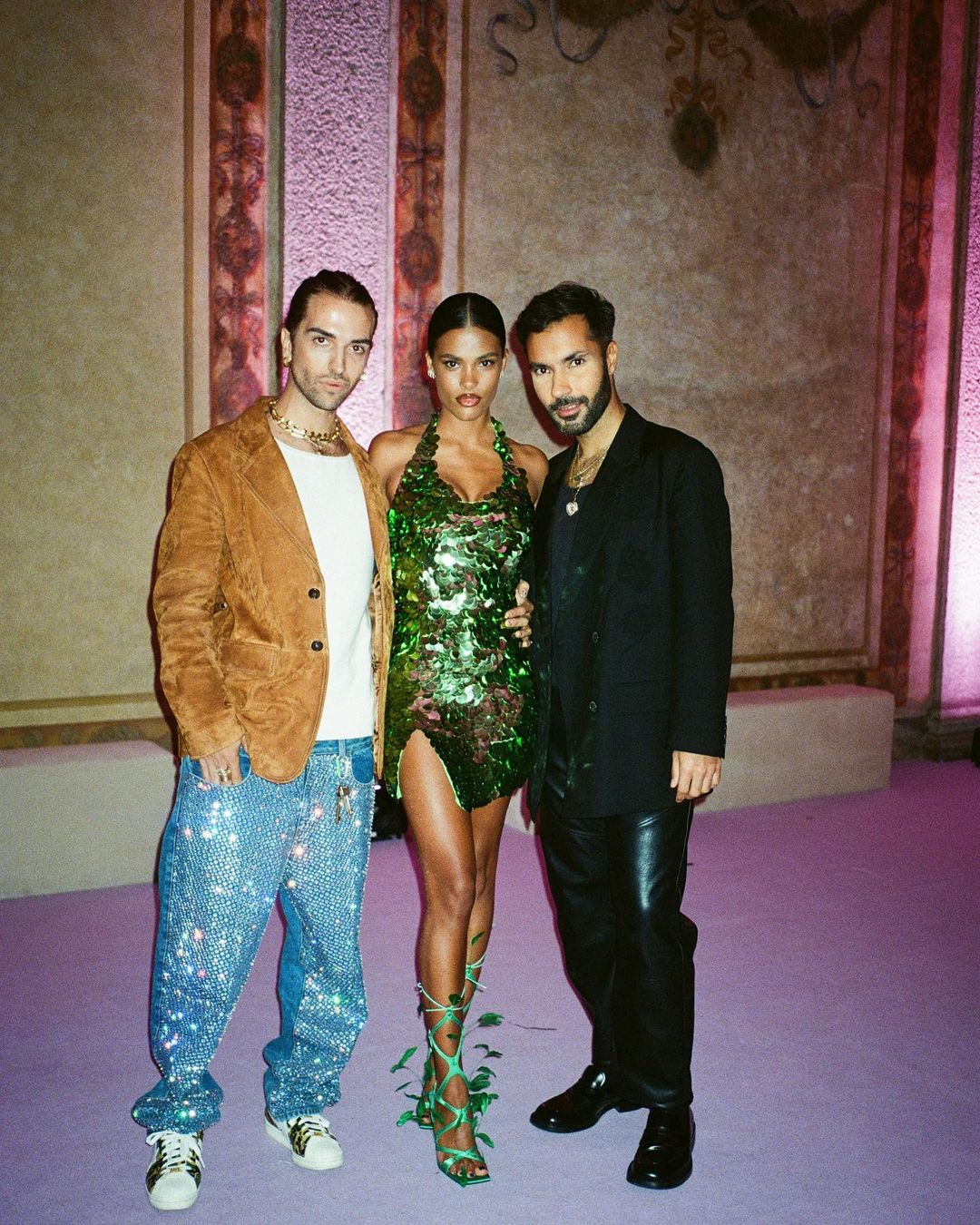 В об'єктиві чоловіка: Тіна Кунакі засипала мережу гарячими постільними фото