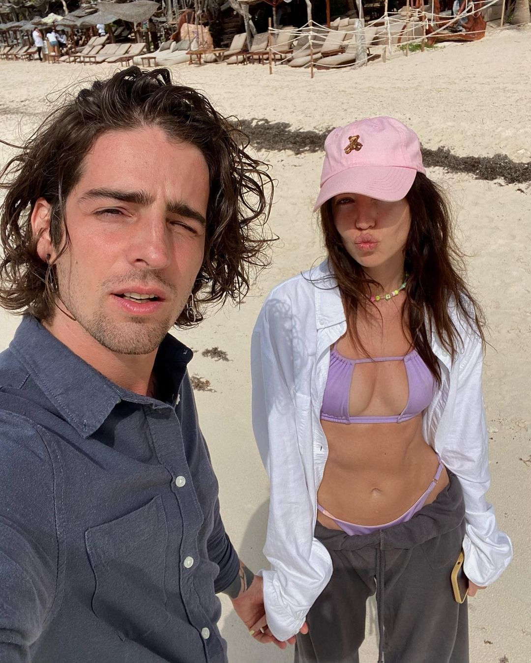 Готов целовать песок: Дантес покорил романтикой с Дорофеевой на пляже в Мексике