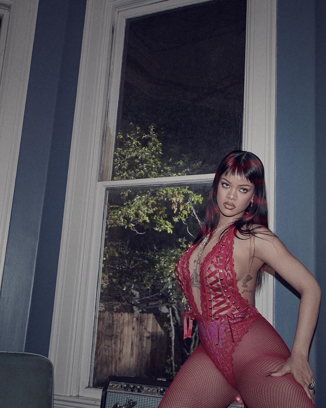 Любовь на грани: Рианна и дочь Мадонны снялись в праздничном кампейне белья